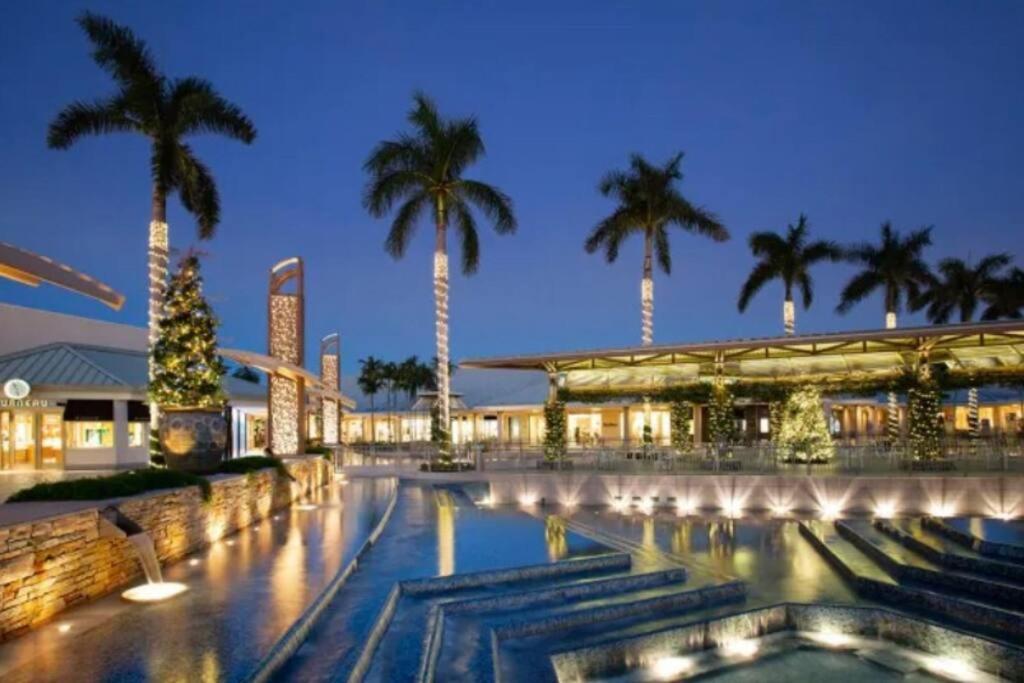 Naples Dream At Wtc With Heated Pool Spa Sauna 7 Bicycles And 3 Mls To Beach Exterior foto